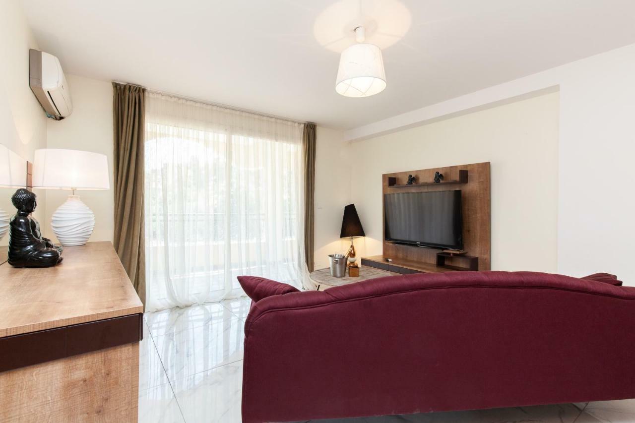 Residence D'Azur Riou Канни Екстер'єр фото