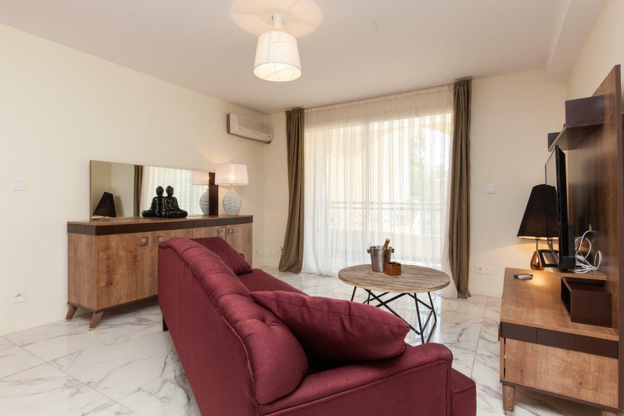 Residence D'Azur Riou Канни Екстер'єр фото